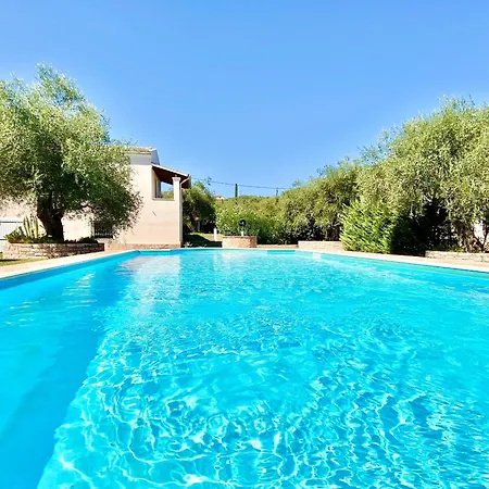 וילה Kostas Estate With Private Pool By Dadovillas