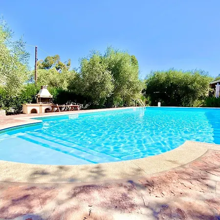 Kostas Estate With Private Pool By Dadovillas וילה Astrakeri