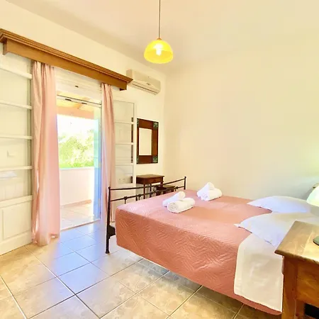 Kostas Estate With Private Pool By Dadovillas * Asztrakerí